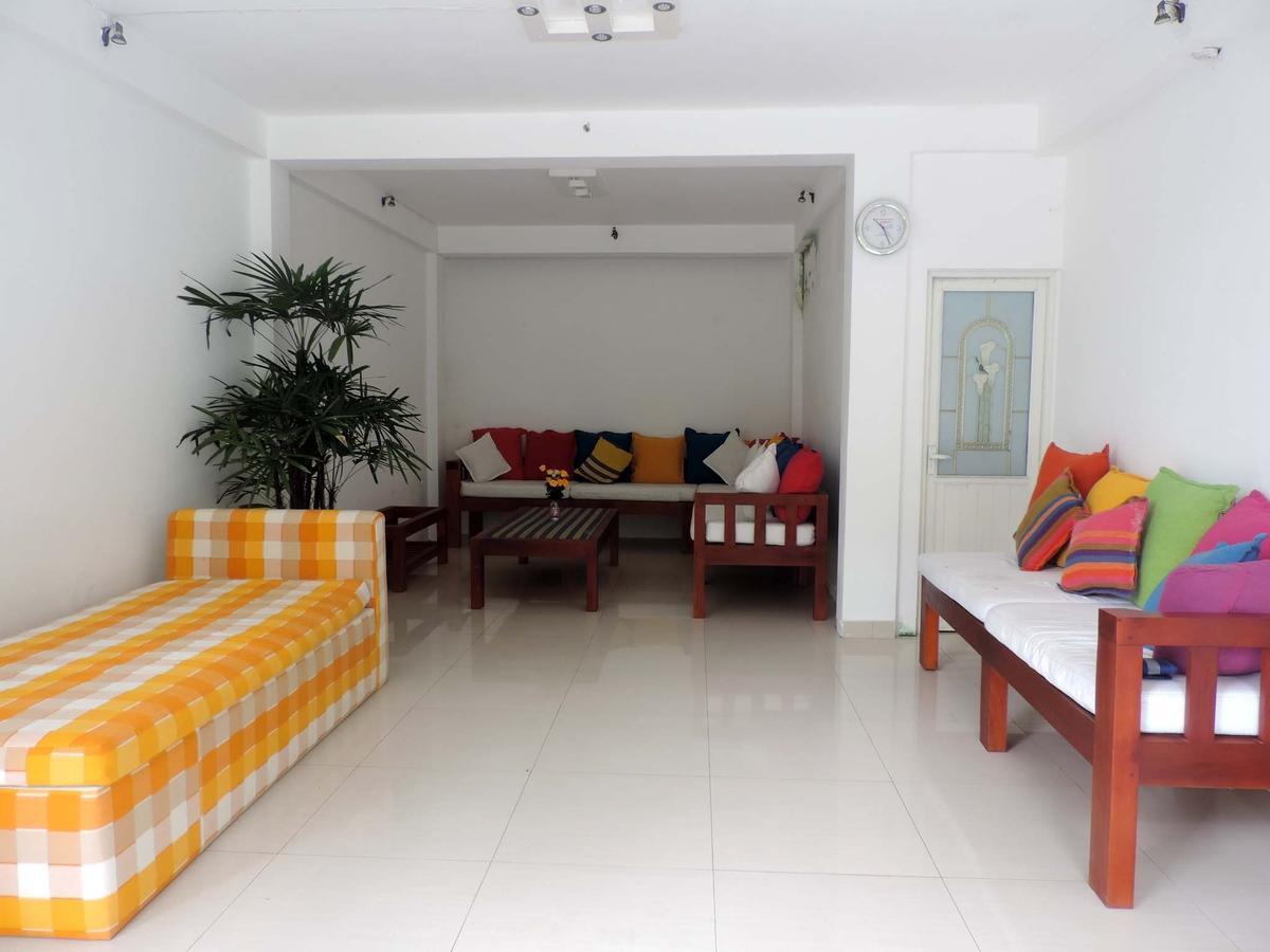 אונה ואטונה Primrose Guest House מראה חיצוני תמונה