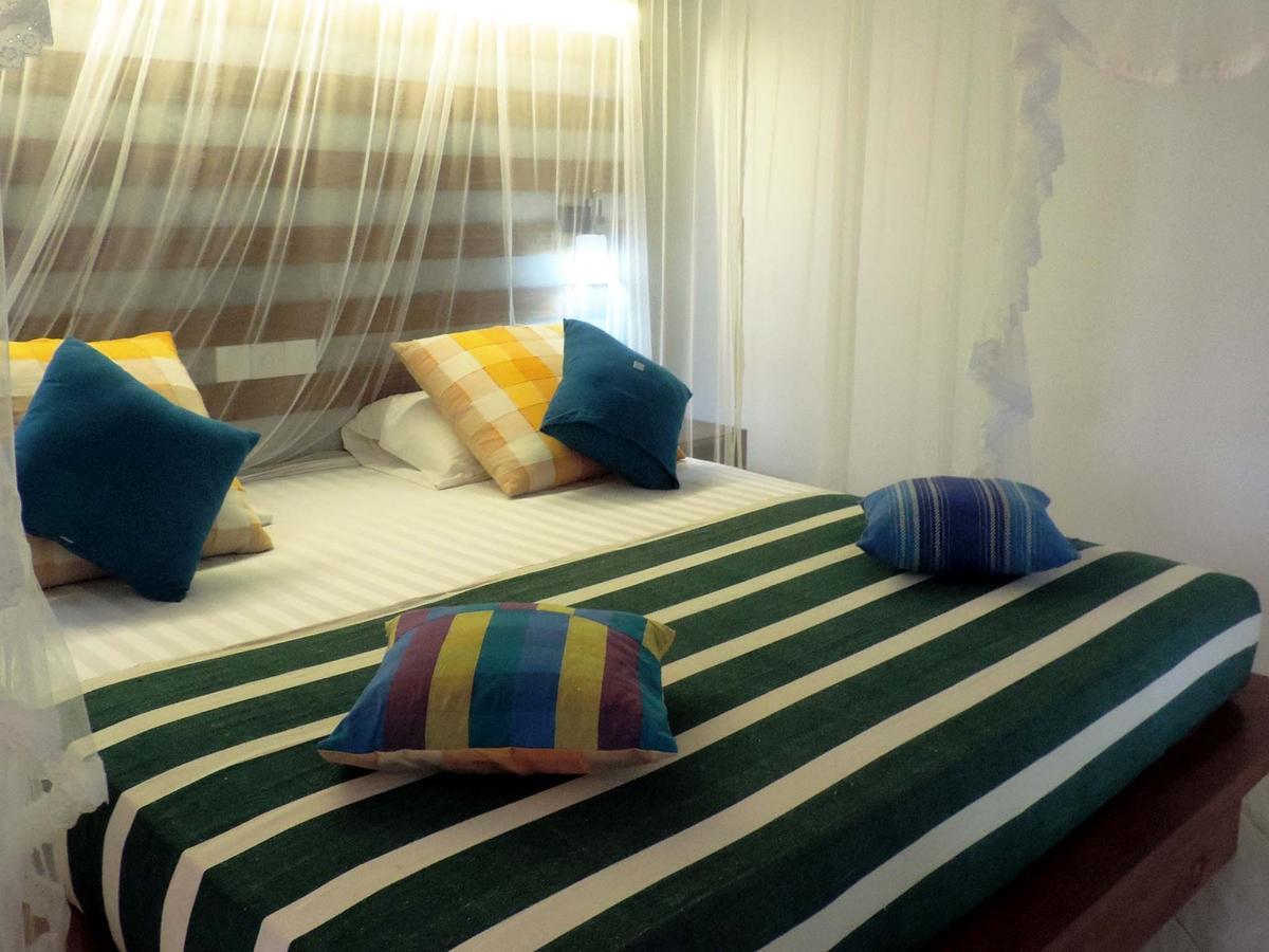 אונה ואטונה Primrose Guest House מראה חיצוני תמונה
