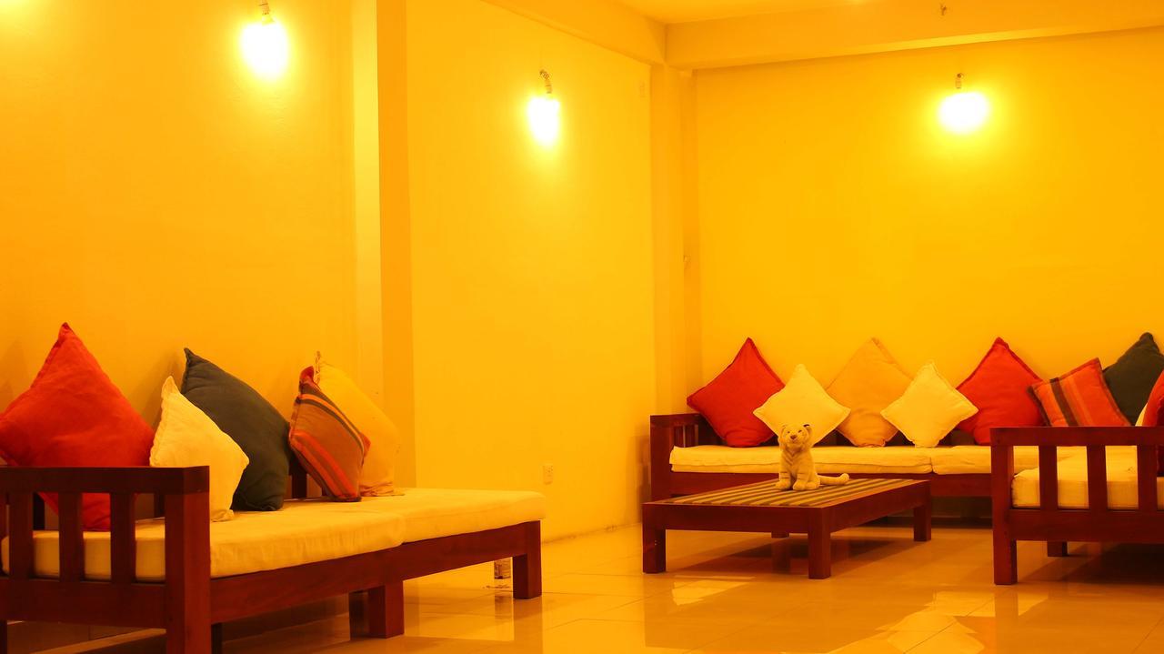 אונה ואטונה Primrose Guest House מראה חיצוני תמונה