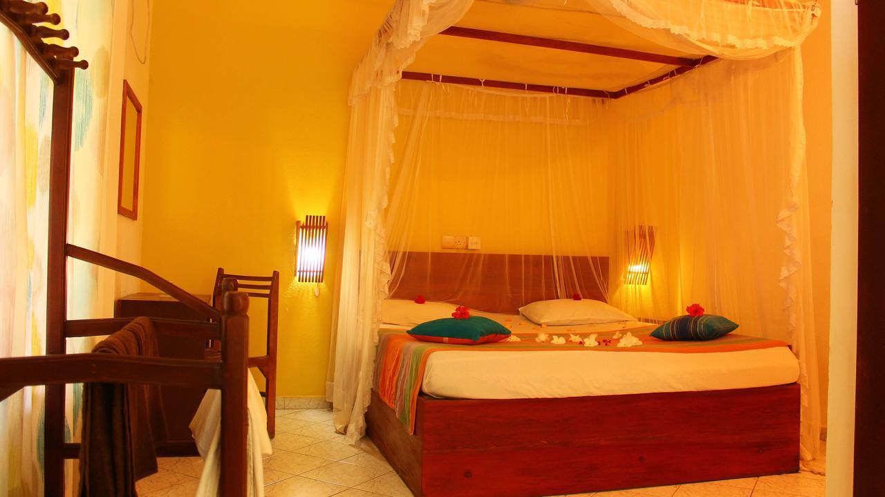 אונה ואטונה Primrose Guest House חדר תמונה
