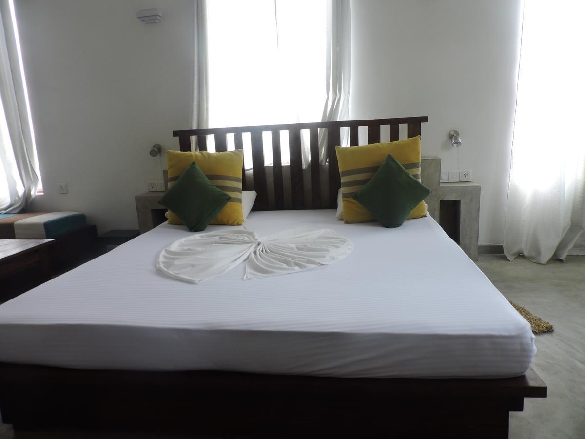 אונה ואטונה Primrose Guest House מראה חיצוני תמונה