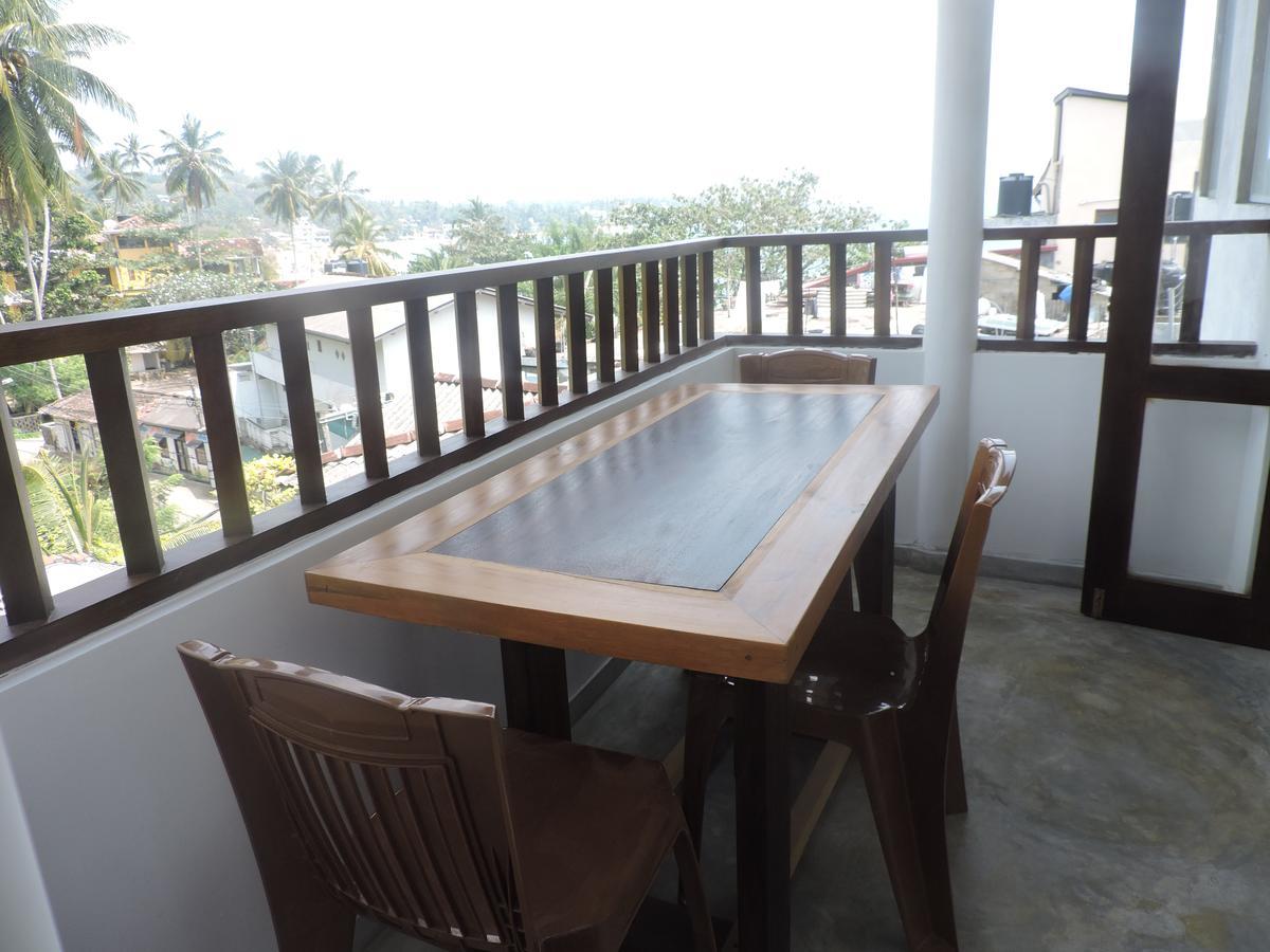 אונה ואטונה Primrose Guest House מראה חיצוני תמונה