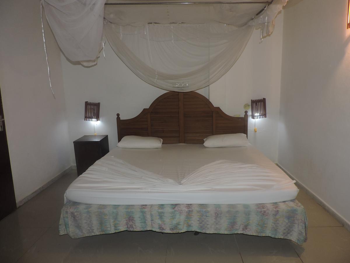 אונה ואטונה Primrose Guest House מראה חיצוני תמונה